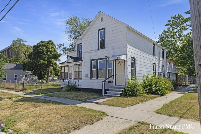 1144 First St in Muskegon, MI - Building Photo - Building Photo