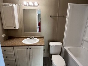 180 New Moon Ln in Wichita Falls, TX - Building Photo - Building Photo