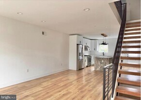 2503 Ingersoll St in Philadelphia, PA - Building Photo