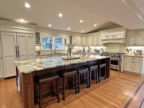 9 Lantern Rd in Belmont, MA - Building Photo - Building Photo