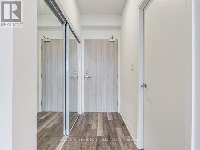 1401-1401 O'Connor Dr in Toronto, ON - Building Photo - Building Photo