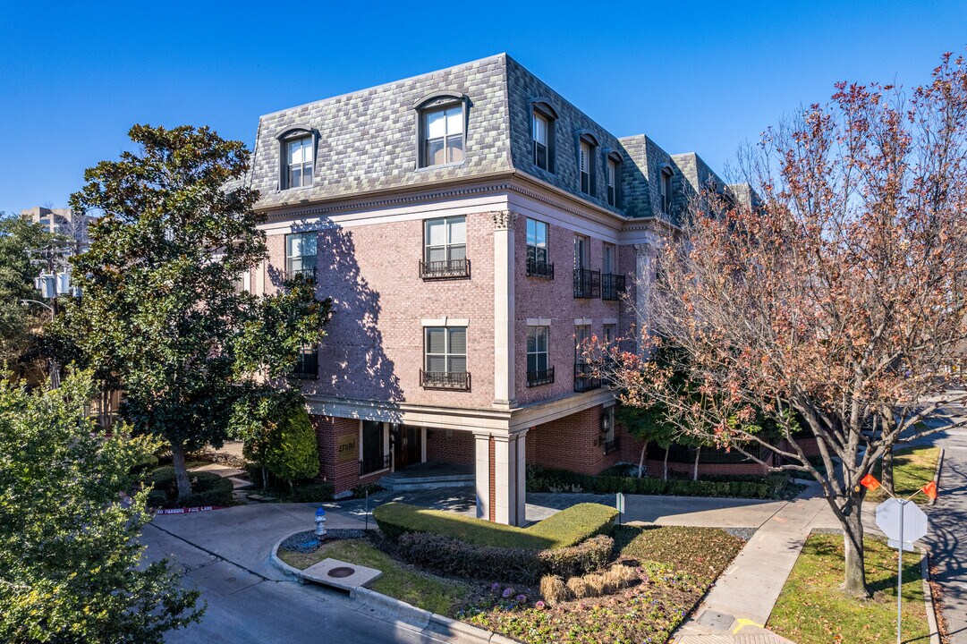 The Grand at Turtle Creek Condominiums in Dallas, TX - Building Photo
