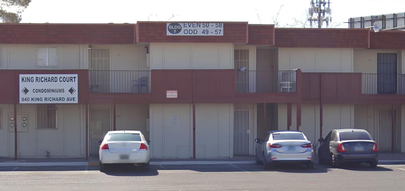 5320 S Swenson St in Las Vegas, NV - Building Photo