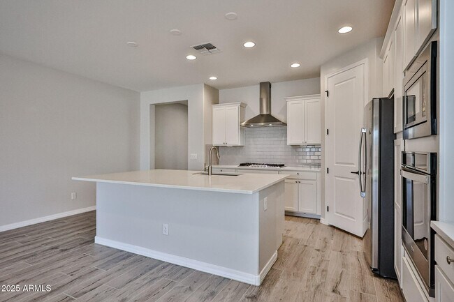 1934 W Burnside Trail in Phoenix, AZ - Building Photo - Building Photo