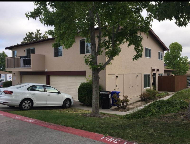 13858 Via Rimini in San Diego, CA - Building Photo