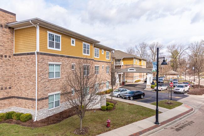 Waters Edge of South Elgin in South Elgin, IL - Building Photo - Building Photo