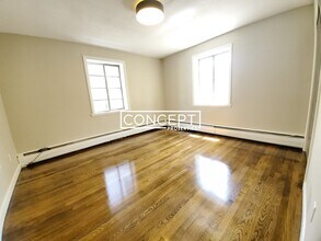 50 Evergreen St, Unit 28 in Boston, MA - Building Photo - Building Photo