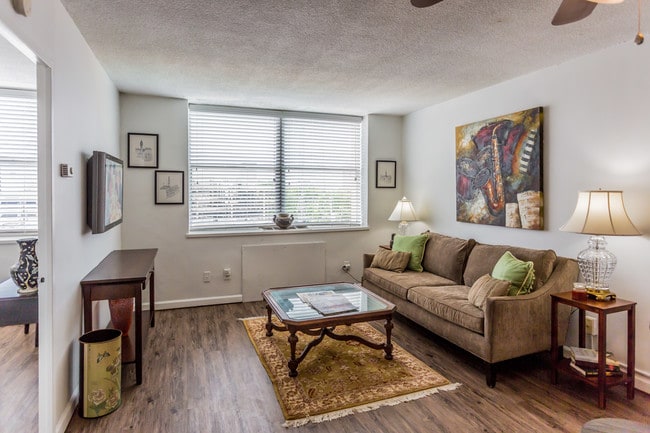 The Pulse Apartments in Memphis, TN - Foto de edificio - Interior Photo