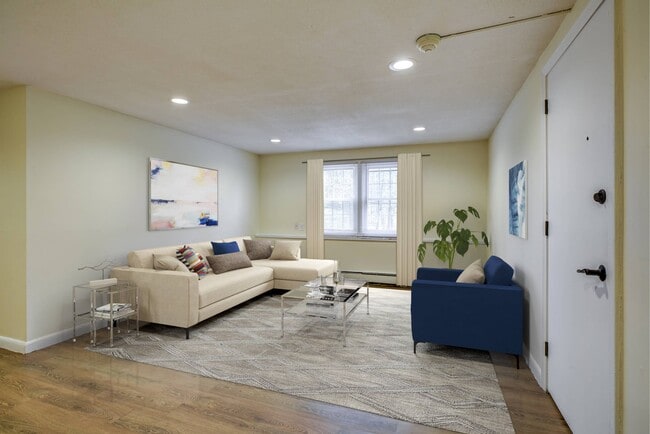 Dover Heights in Acton, MA - Building Photo - Building Photo