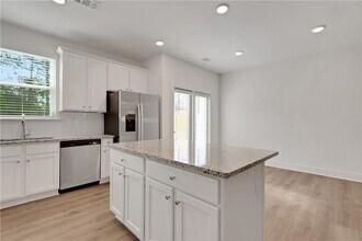 375 S Port Pkwy, Unit 1575-1577 Bevan Road Apt 21 in Brunswick, GA - Building Photo - Building Photo
