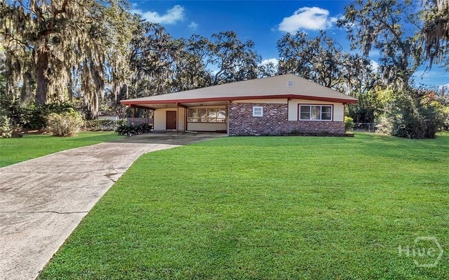 property at 36 Silverstone Cir