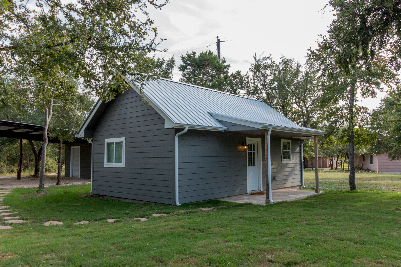 701 Roland Ln in Kyle, TX - Building Photo