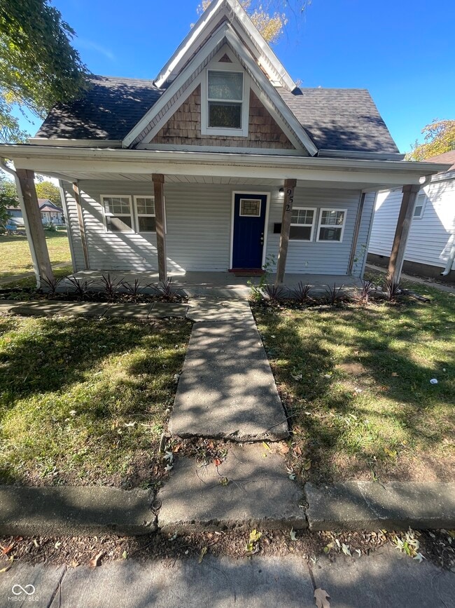 property at 952 N Concord St
