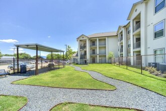 6520 Jamail Dr in Houston, TX - Building Photo - Building Photo