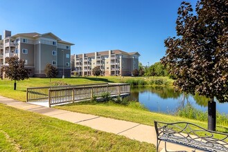 Thomas Place Bettendorf in Bettendorf, IA - Building Photo - Building Photo