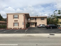 Coral Point in Fort Lauderdale, FL - Building Photo - Building Photo