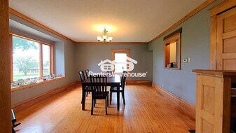 1852 Co Rd G in New Richmond, WI - Building Photo