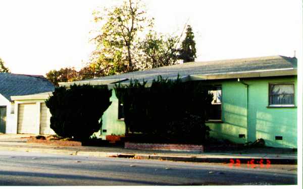 494-496 Orchard Ave in Hayward, CA - Building Photo - Building Photo