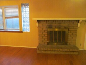 860 E Hampton Ave in Mesa, AZ - Building Photo - Building Photo