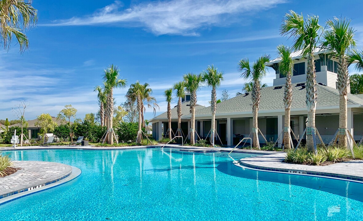 Annalise Glen Creek in Bradenton, FL - Foto de edificio