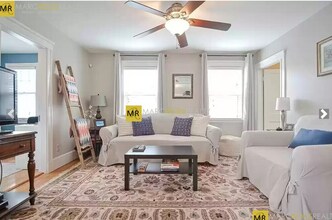 33 Harriet St, Unit 2 in Boston, MA - Building Photo - Building Photo