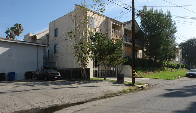 Scoville Apartments in Sunland, CA - Building Photo - Building Photo