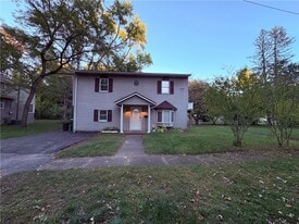 3 Edyth St in East Rochester, NY - Building Photo