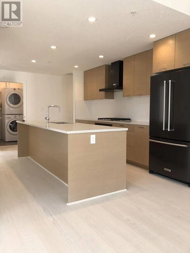 3581-3581 Ross Drive in Vancouver, BC - Building Photo - Building Photo