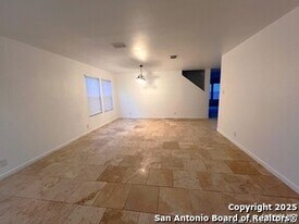 6207 Amherst Bay in San Antonio, TX - Building Photo