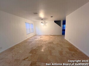 6207 Amherst Bay in San Antonio, TX - Building Photo