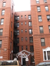 200 East 18th St in Brooklyn, NY - Building Photo - Building Photo