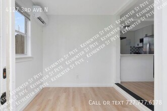 4127 3rd Ave N in St. Petersburg, FL - Building Photo - Building Photo