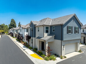 Miren in Arcadia, CA - Foto de edificio - Building Photo