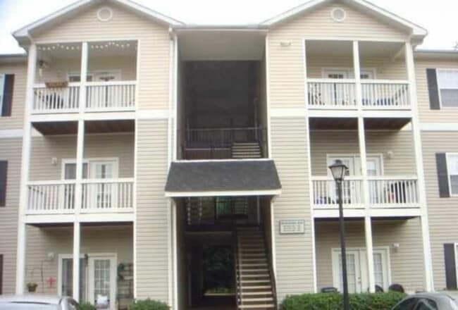 323 McKenna Cir