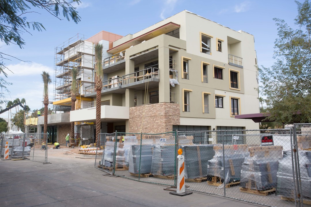 Main Street Place in Scottsdale, AZ - Building Photo