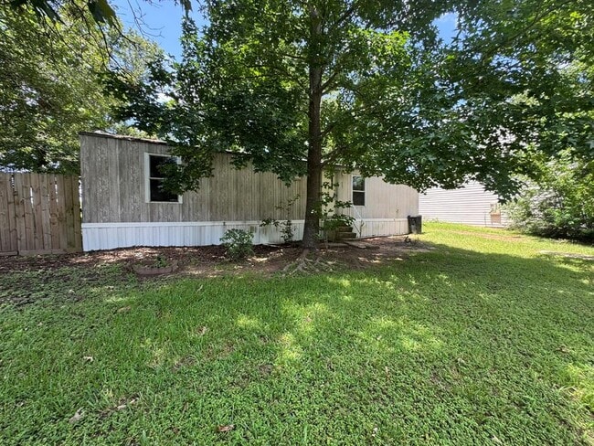 16790 Meadowcroft St in Montgomery, TX - Building Photo - Building Photo