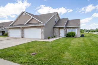 3258 Wind River Cir in Columbia, MO - Building Photo - Building Photo