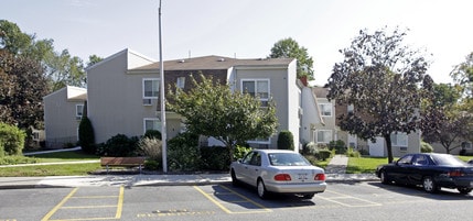 Spook Rock Senior Center in Suffern, NY - Building Photo - Building Photo