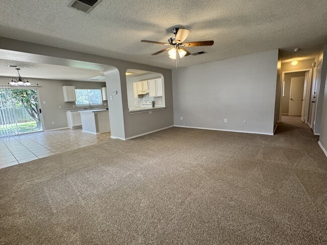 1008 Aransas Cove in Round Rock, TX - Foto de edificio - Building Photo