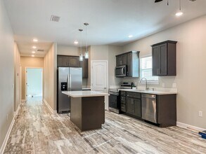 5170 Burlington Ave in Pensacola, FL - Building Photo - Building Photo