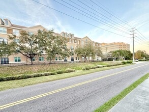 4221 W Spruce St in Tampa, FL - Foto de edificio - Building Photo