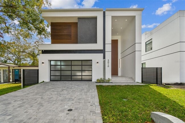 property at 3010 W Trilby Ave