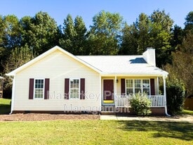 312 Noonday Ct in Holly Springs, NC - Building Photo