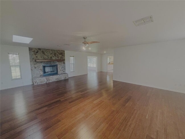 4440 NW 80th Ave in Ocala, FL - Foto de edificio - Building Photo