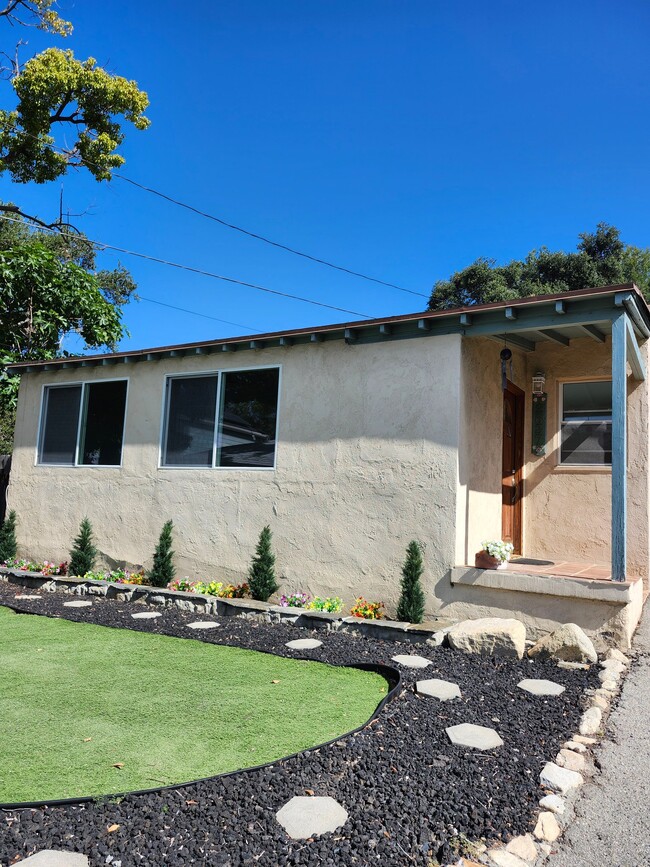 property at 2637 Altura Ave