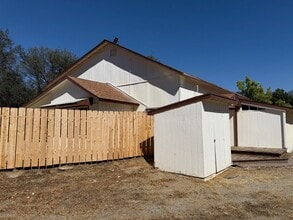 40610 Balch Park Rd in Springville, CA - Building Photo - Building Photo
