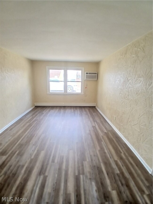 127 Shields Rd in Youngstown, OH - Building Photo - Building Photo