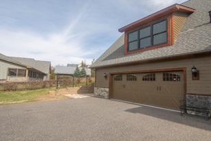 148 Westwood Acres Dr in West Jefferson, NC - Building Photo