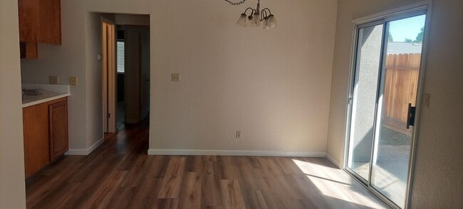 3096 Beverly Ct in Merced, CA - Building Photo - Building Photo