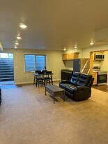 1213 E St Josephs St in Layton, UT - Building Photo